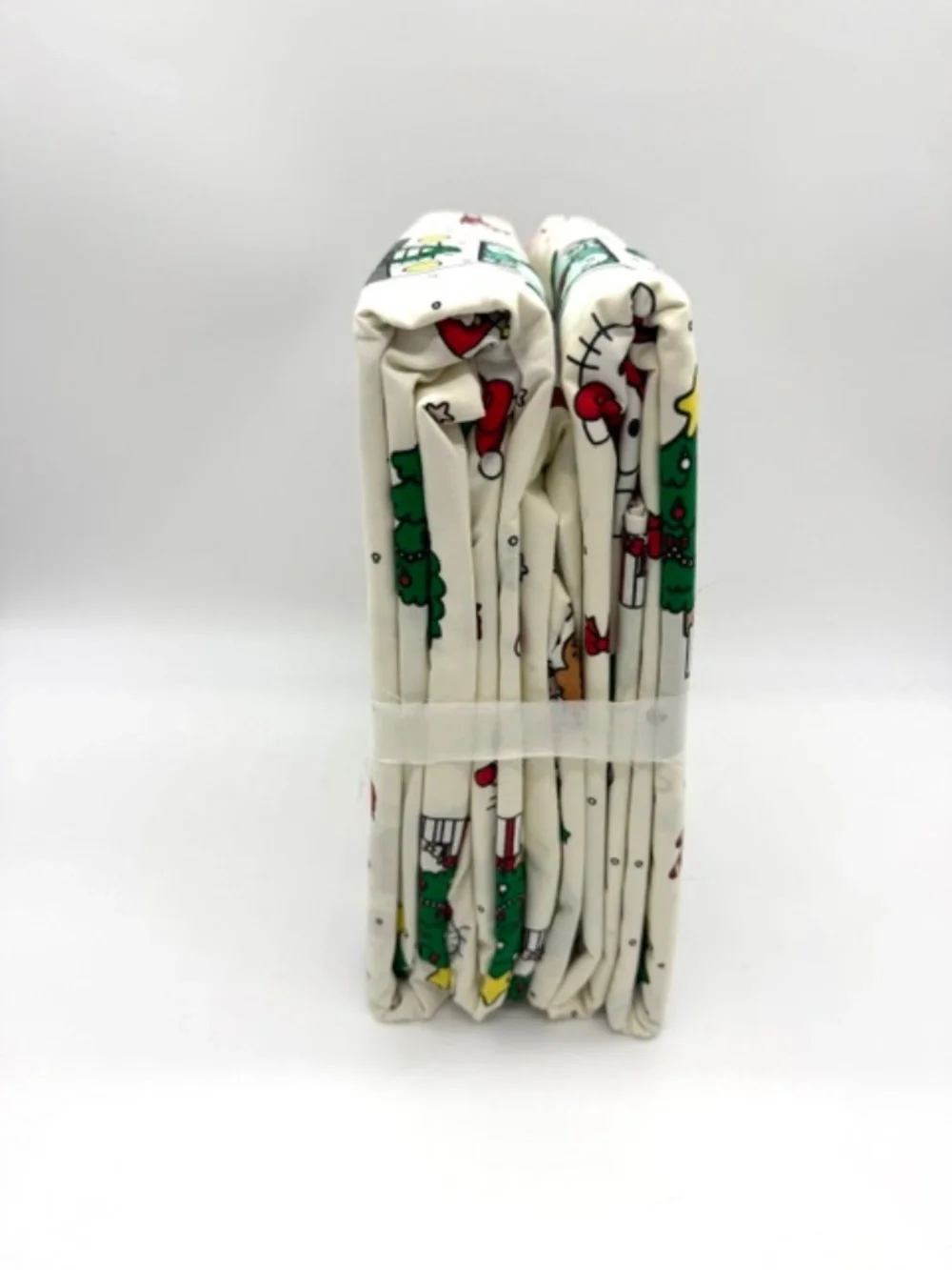 PBTeen Hello Kitty Christmas Organic Queen Sheet Set~Fabulously Festive~